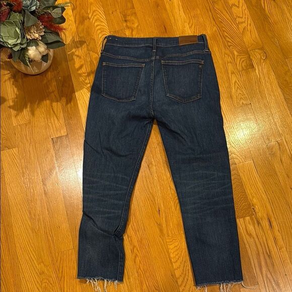 Madewell 9” Mid-Rise Skinny Classic Blue Cropped/frayed bottom jeans - 29 - Picture 1 of 6